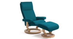 Ekornes Stressless Aura Recliner & Ottoman (Classic)