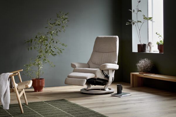 Stressless View Power Recliner - Image 5