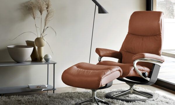 Stressless View Recliner & Ottoman - Signature & Cross Base - Image 9