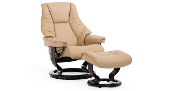 Ekornes Stressless Live Recliner & Ottoman (Classic)