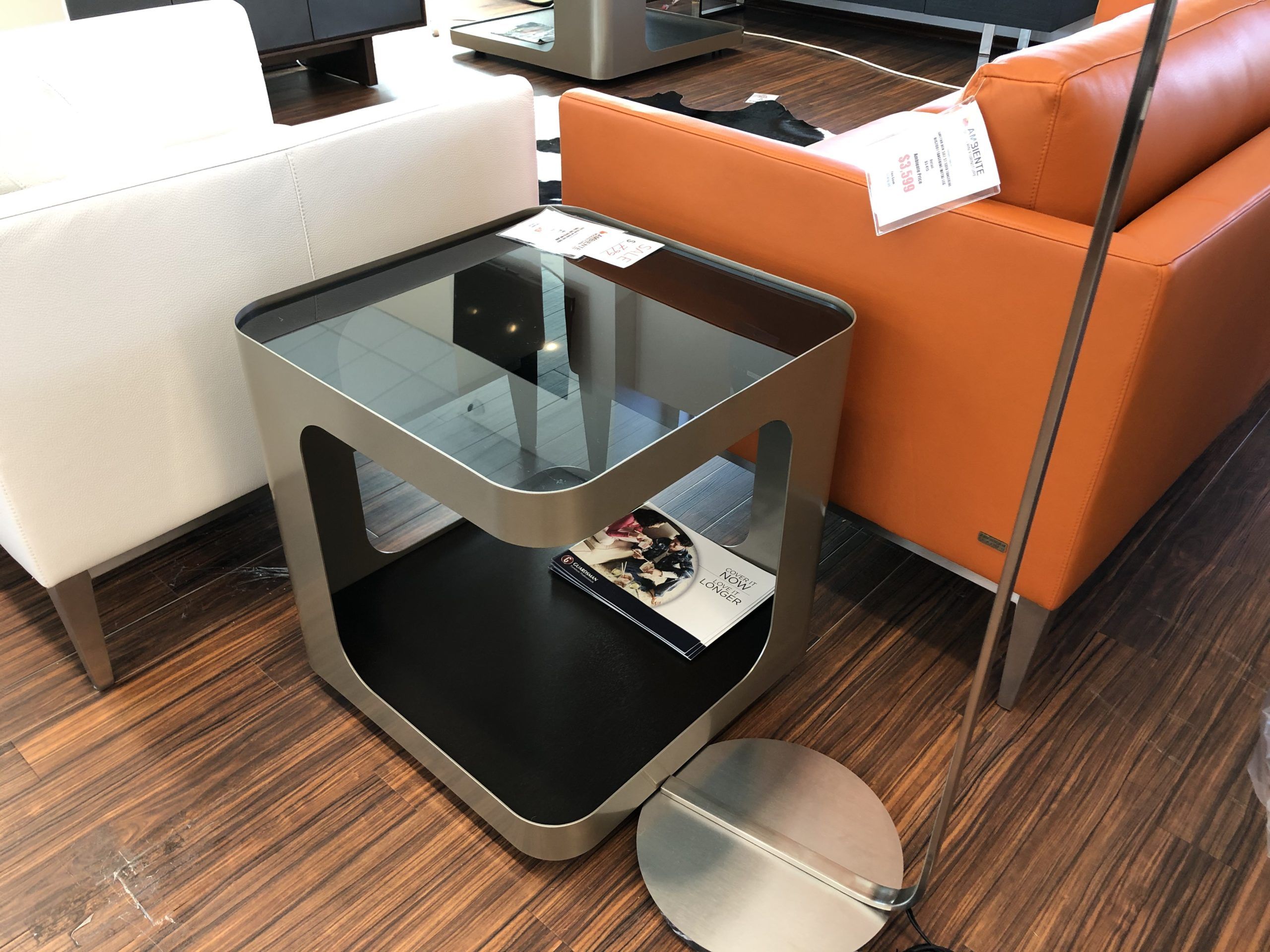 Elite Uptown End Table Raleigh Store Ambiente Modern Furniture