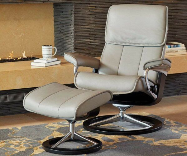Stressless Admiral Recliner & Ottoman - Signature & Cross Base - Image 8