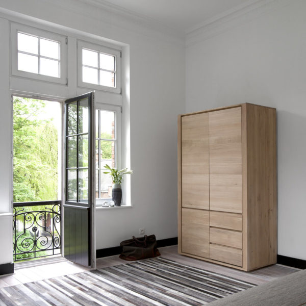 Ethnicraft Shadow Armoire - Image 4