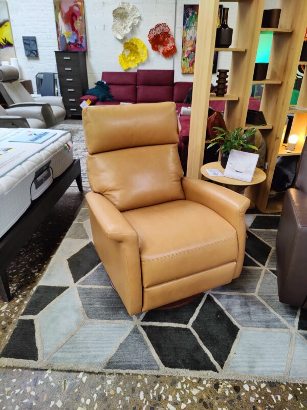 American Leather Felix Recliner (Raleigh Location)