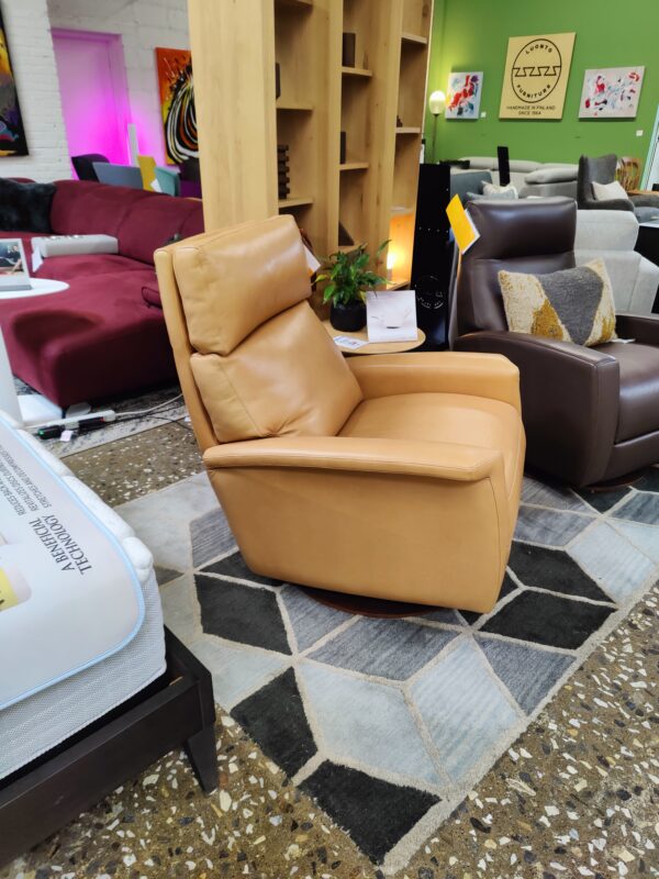 American Leather Felix Recliner (Raleigh Location) - Image 3