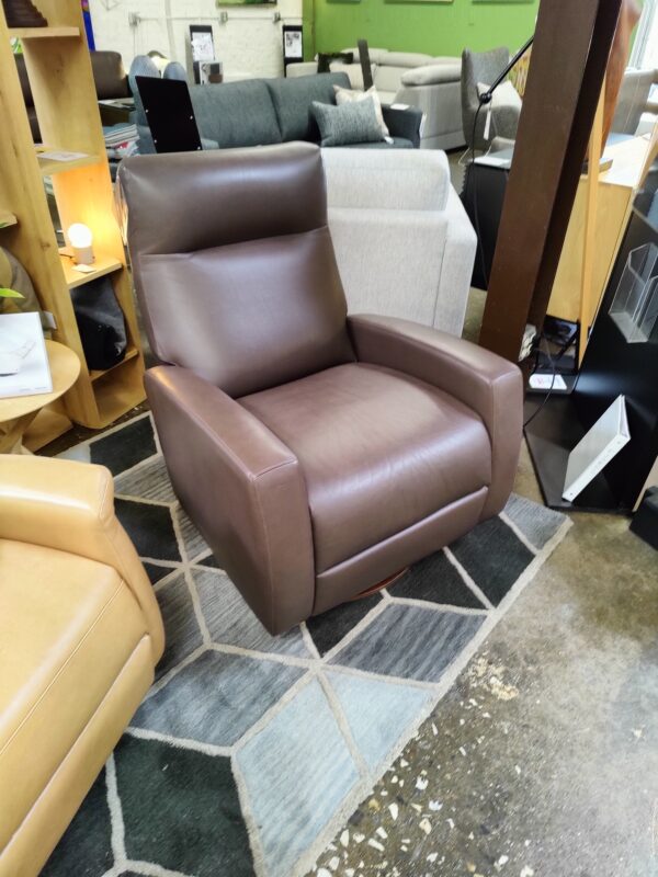 American Leather Eva Recliner (Raleigh Location) - Image 2