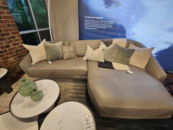 Kelvin Giormani Sectional (Raleigh)