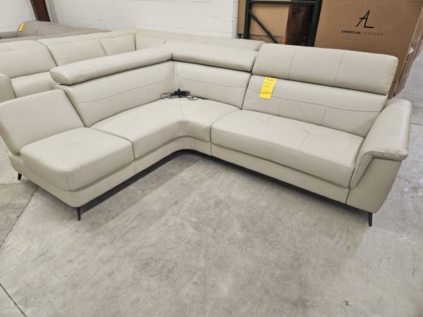 MaxDivani Lorren Sectional - Image 2